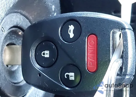 2010 Honda Fit from USA, damaged, VIN JHMGE8H27AS023574